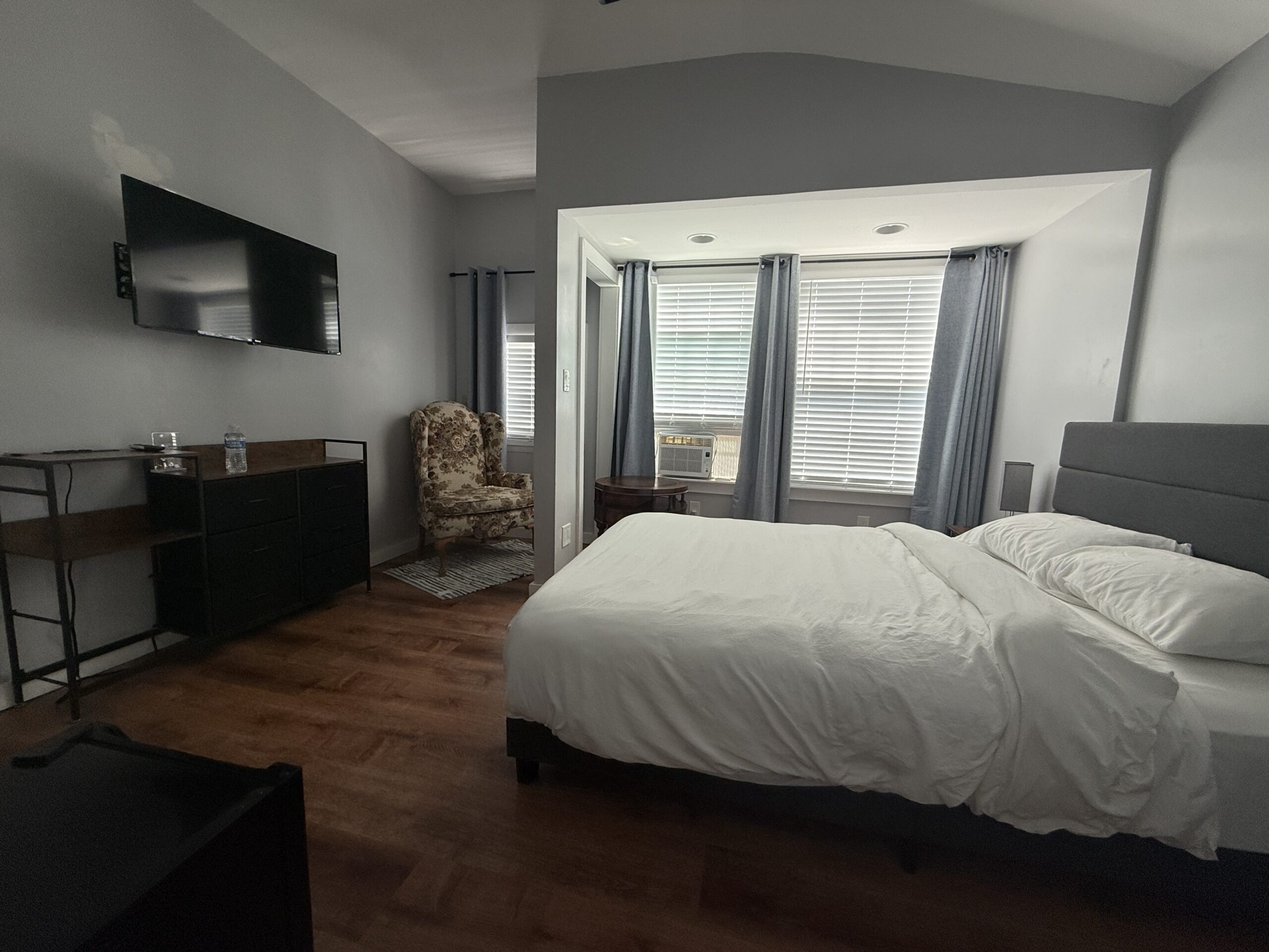 Best suite in Cleveland SWJ
